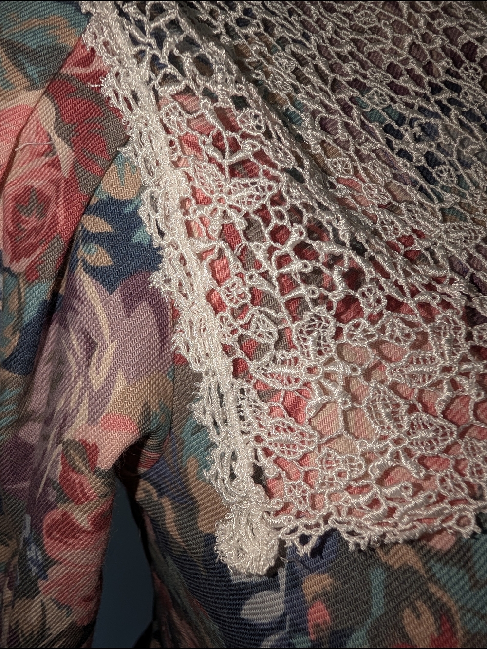 Vintage 1980s Floral Lace Yoke Midi Dress - Picture 7 of 13
